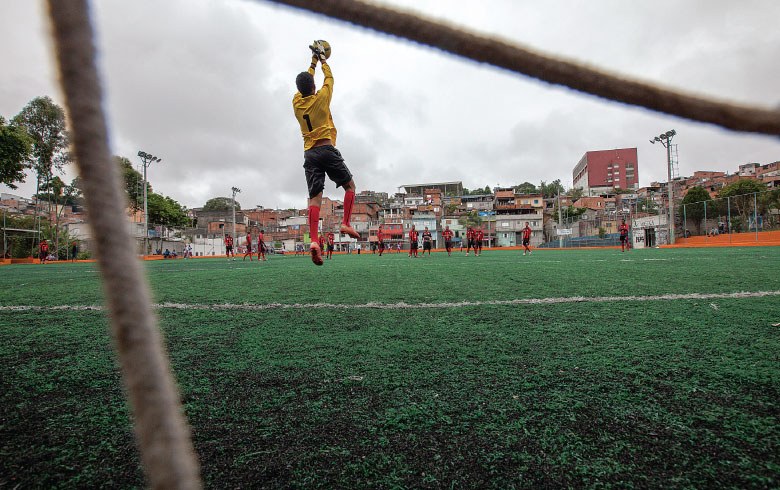 Na várzea, a preocupação é uma só: jogar bola - Rede Brasil Atual